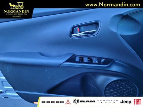 Used 2022 Toyota Prius Prime XLE FWD image 15