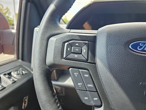 Used 2019 Ford F150 XLT w/ Equipment Group 302A Luxury AWD/4WD image 37