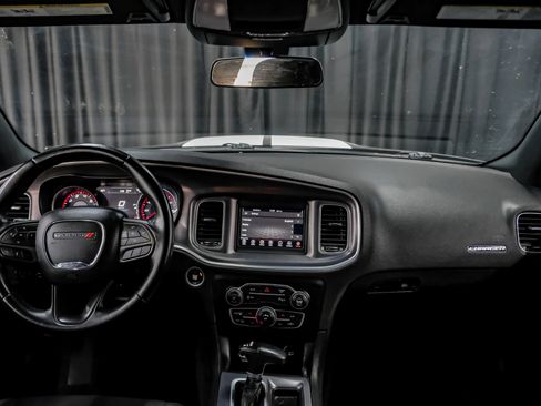 Used 2022 Dodge Charger SXT RWD image 19
