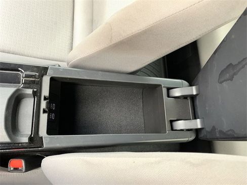 Used 2024 Toyota Prius LE image 26