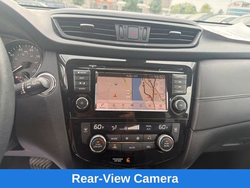 Used 2020 Nissan Rogue SL AWD/4WD image 16