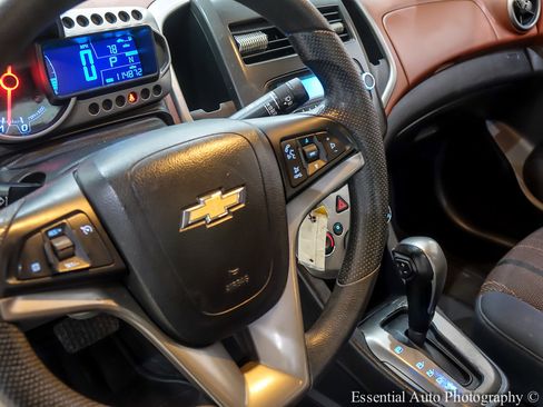Used 2013 Chevrolet Sonic LT image 15