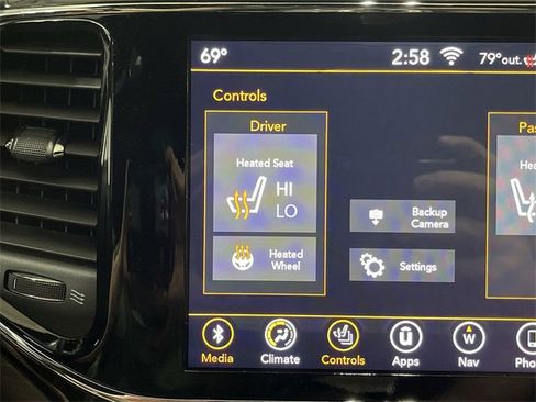 Used 2020 Jeep Grand Cherokee Altitude image 32