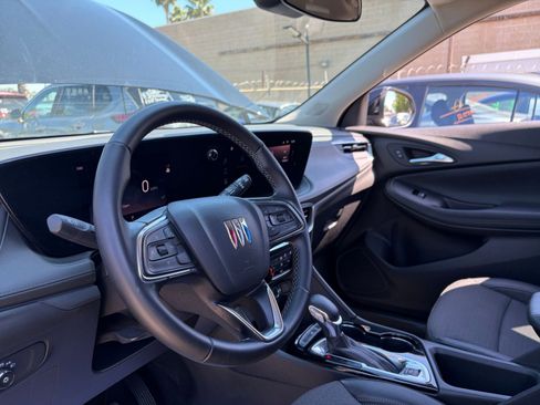 Used 2025 Buick Encore GX Preferred FWD image 34