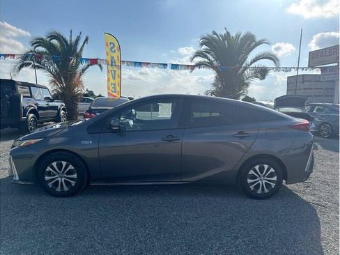 Used 2020 Toyota Prius Prime XLE FWD image 8