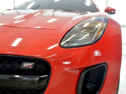Used 2020 Jaguar F-TYPE Coupe image 11