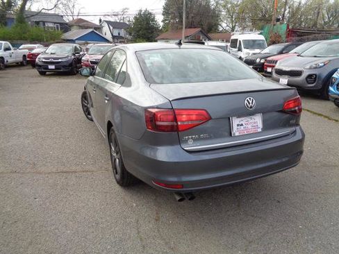 Used 2018 Volkswagen Jetta SEL image 5