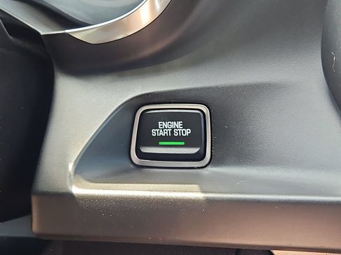 Certified 2020 Chevrolet Camaro LT RWD image 19