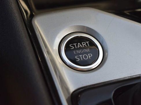Used 2024 Nissan Altima 2.5 SV FWD image 30