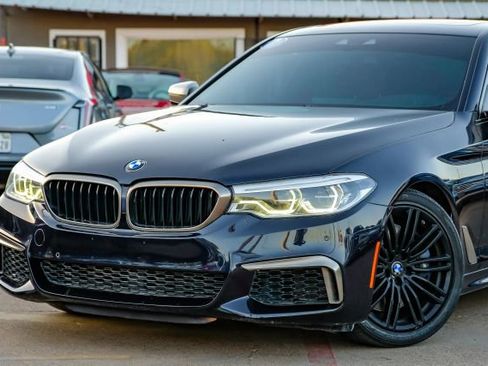 Used 2018 BMW M550i xDrive image 6