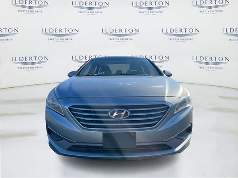 Used 2016 Hyundai Sonata SE image 2