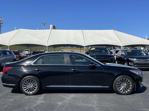 Used 2017 Genesis G90 3.3T Premium image 8