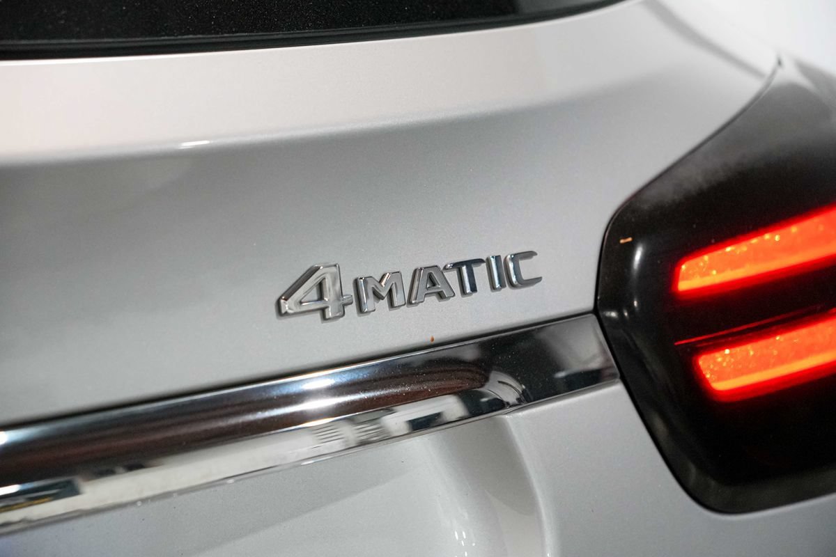 Used 2018 Mercedes-Benz GLA 250 4MATIC image 12