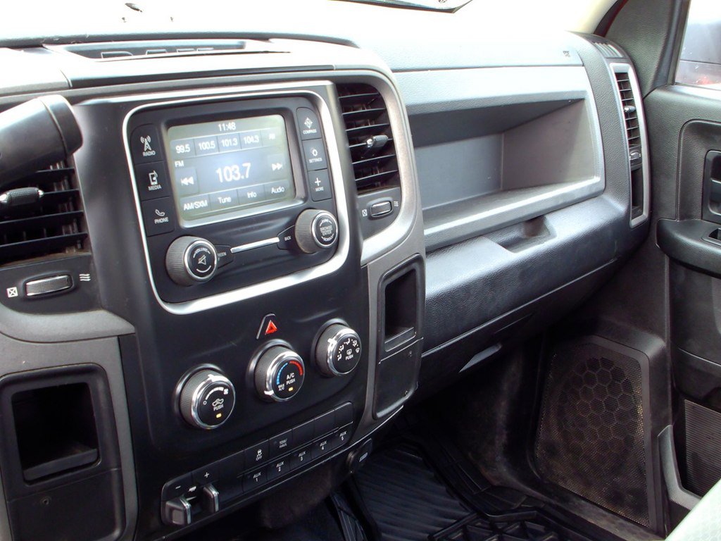 Used 2018 RAM 2500 Tradesman w/ Chrome Appearance Group AWD/4WD image 9