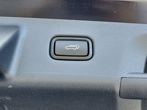 Used 2025 Hyundai Palisade Calligraphy FWD image 14