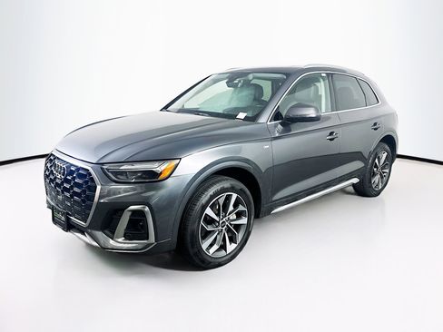 Used 2024 Audi Q5 2.0T Premium Plus AWD/4WD image 3