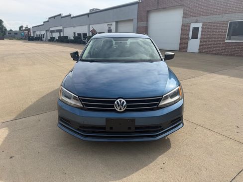 Used 2016 Volkswagen Jetta S FWD image 2