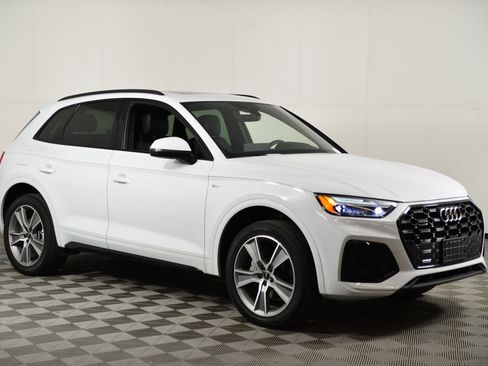 Certified 2025 Audi Q5 2.0T Premium image 6