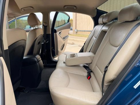 Used 2014 Hyundai Elantra Limited FWD image 18