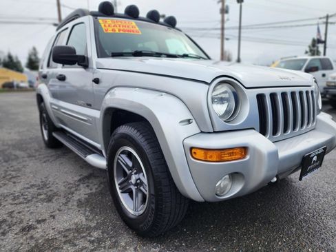 Used 2003 Jeep Liberty Renegade image 3