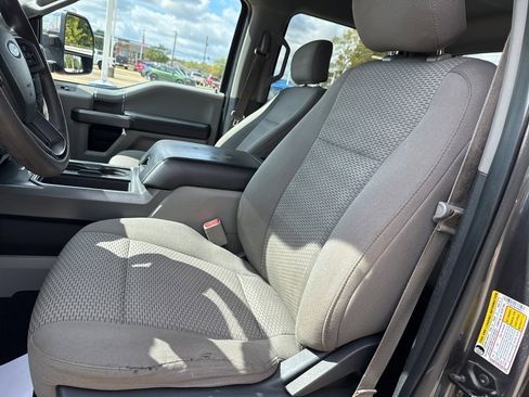 Used 2017 Ford F250 XLT w/ XLT Premium Package image 8