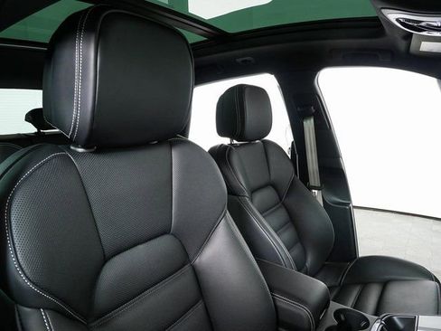 New 2026 Porsche Macan S image 24