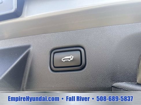 Used 2025 Hyundai Tucson SEL AWD/4WD image 8