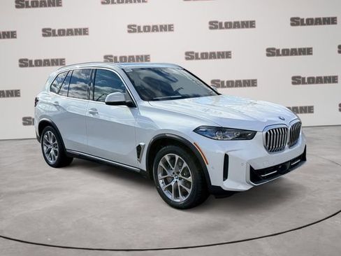 New 2026 BMW X5 xDrive50e w/ Climate Comfort Package AWD/4WD image 7