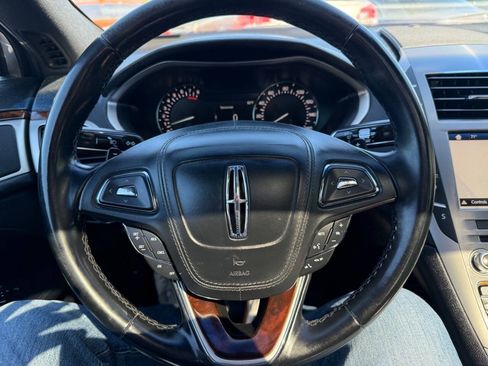 Used 2017 Lincoln MKZ Select w/ Select Plus Package AWD/4WD image 28