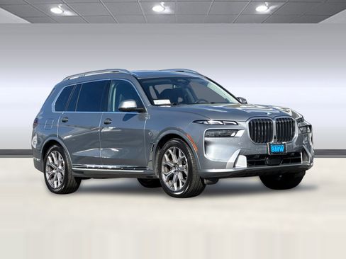 Used 2024 BMW X7 xDrive40i w/ Premium Package image 6