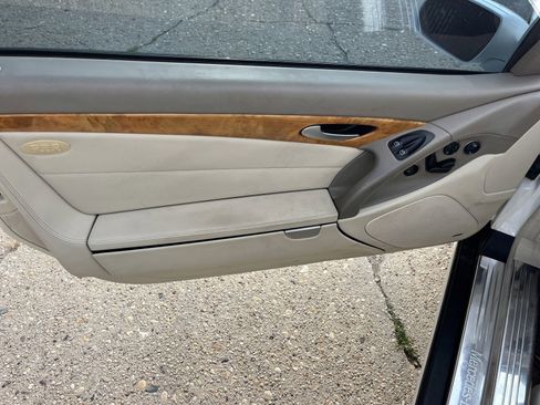 Used 2007 Mercedes-Benz SL 550 w/ Premium Pkg I image 15