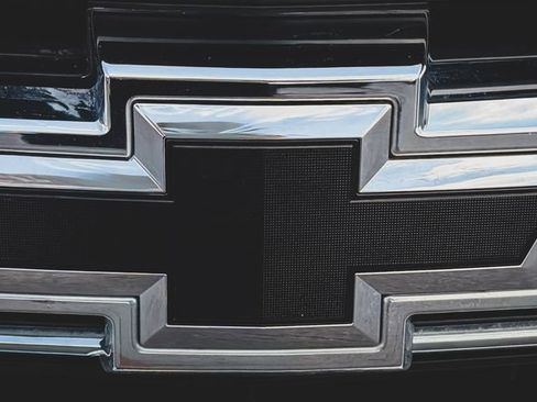 Used 2019 Chevrolet Colorado LT w/ LT Convenience Package AWD/4WD image 3