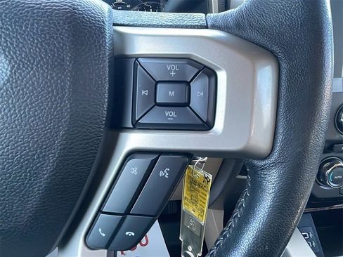 Used 2018 Ford F250 Lariat w/ Chrome Package image 22