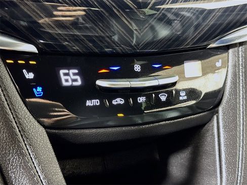 Certified 2025 Cadillac XT6 Premium Luxury image 14