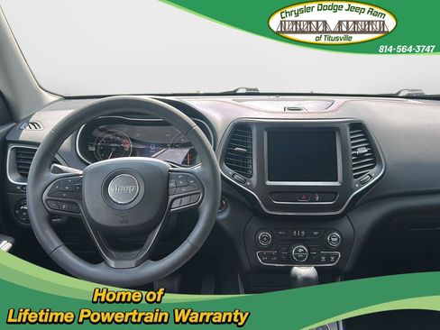 Used 2022 Jeep Cherokee Trailhawk AWD/4WD image 2