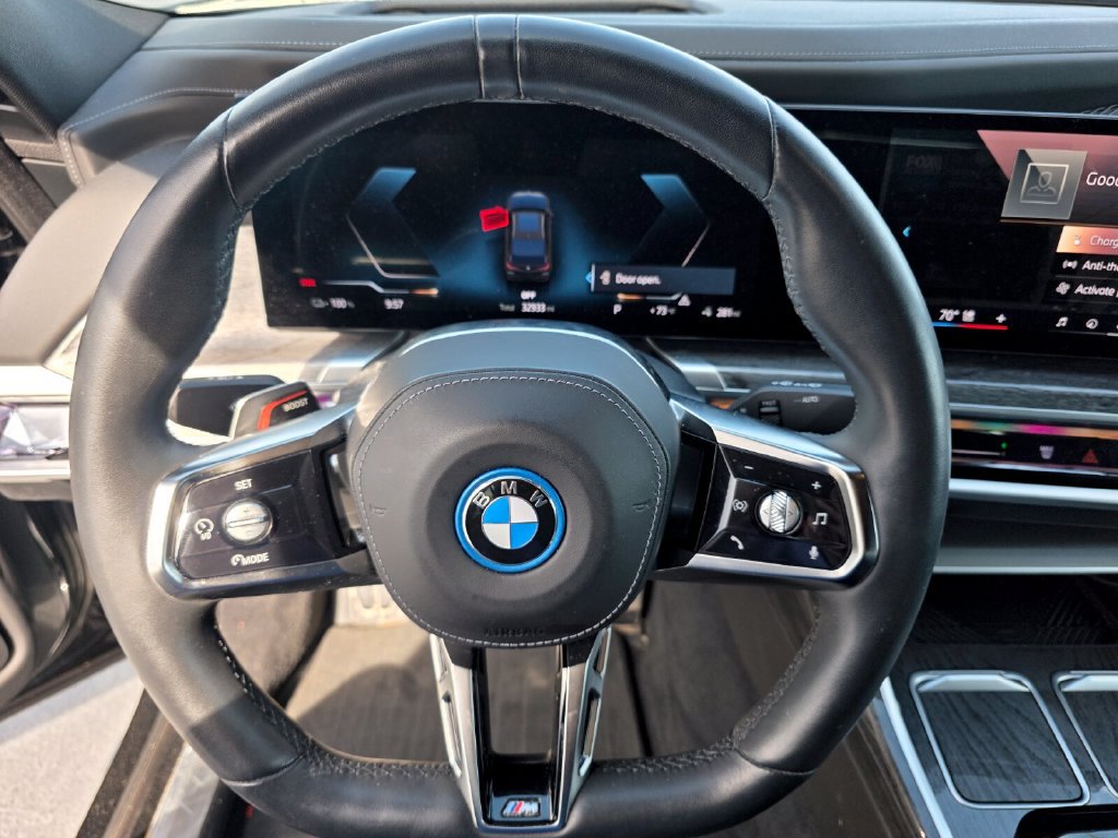 Certified 2023 BMW i7 xDrive60 w/ Parking Assistance Package AWD/4WD image 16