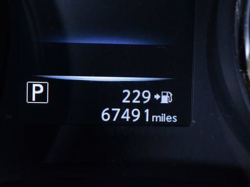Used 2017 Nissan Rogue SV AWD/4WD image 4
