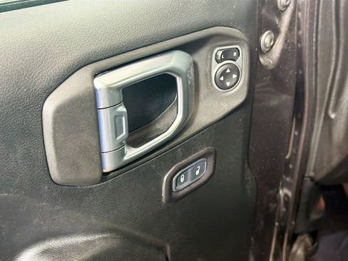 Used 2020 Jeep Wrangler Unlimited Sport S AWD/4WD image 19