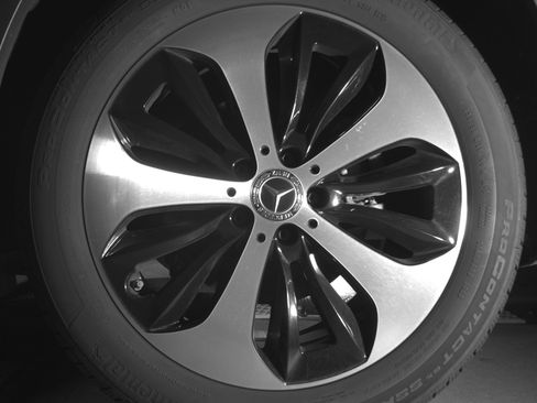 Used 2025 Mercedes-Benz GLB 250 4MATIC image 14