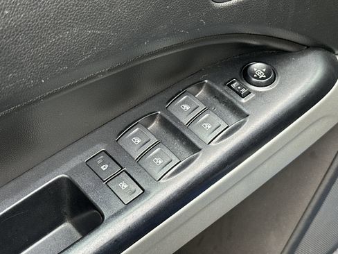 Used 2020 Chevrolet Colorado ZR2 image 15