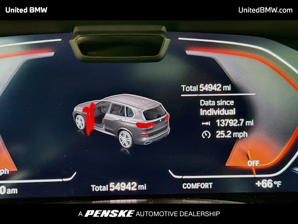Used 2022 BMW X5 xDrive40i w/ M Sport Package AWD/4WD image 14