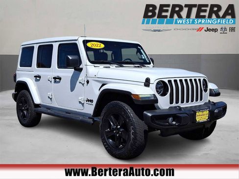 Used 2022 Jeep Wrangler Unlimited Sahara AWD/4WD image 1