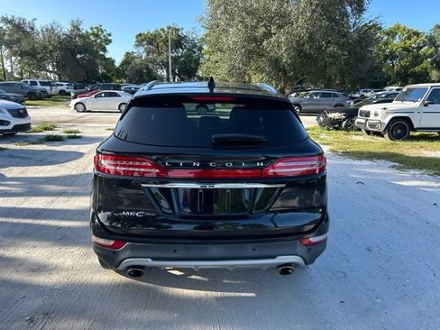 Used 2019 Lincoln MKC Reserve FWD image 18