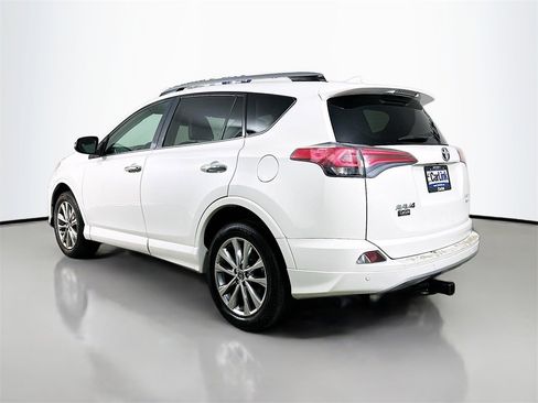 Used 2017 Toyota RAV4 Platinum image 5