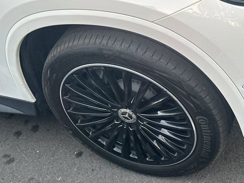 Certified 2024 Mercedes-Benz GLC 300 image 5