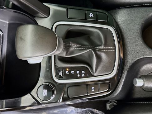 Used 2025 Kia Seltos S image 20