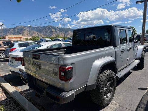 Used 2021 Jeep Gladiator Sport AWD/4WD image 4
