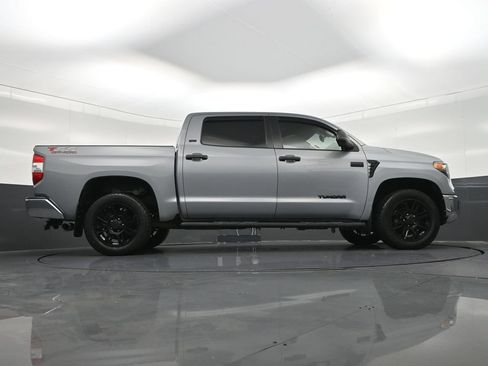 Used 2021 Toyota Tundra SR5 w/ SR5 Upgrade Package AWD/4WD image 29