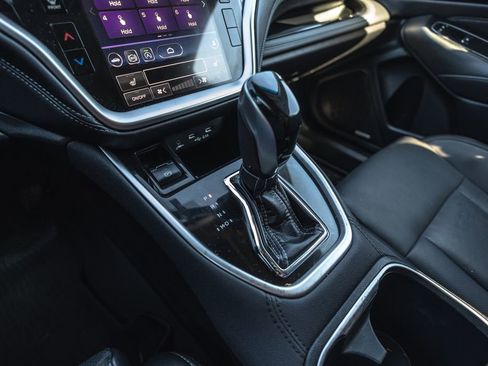 Used 2021 Subaru Outback Limited image 17