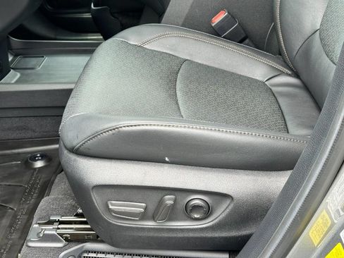 Used 2026 Toyota Sienna Platinum AWD/4WD image 25